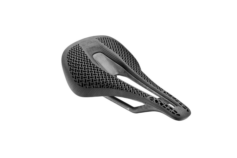 CADEX-Amp-3D-Saddle-@120000216-4-1