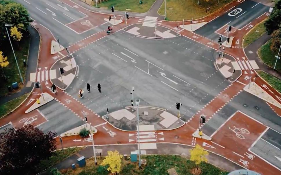 Cambridge CYCLOPS junction (Active Travel England)