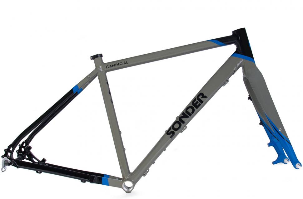 camino-al-tarmac-frame.jpg