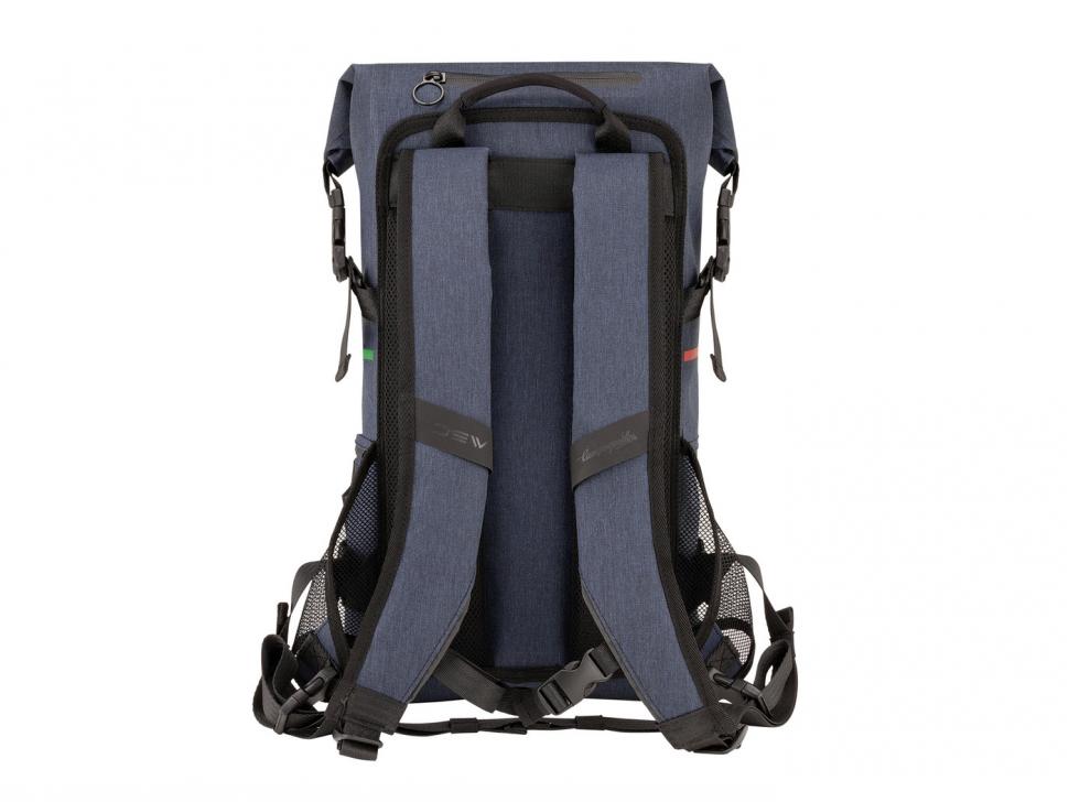 Campagnolo_cycling_backpack_2