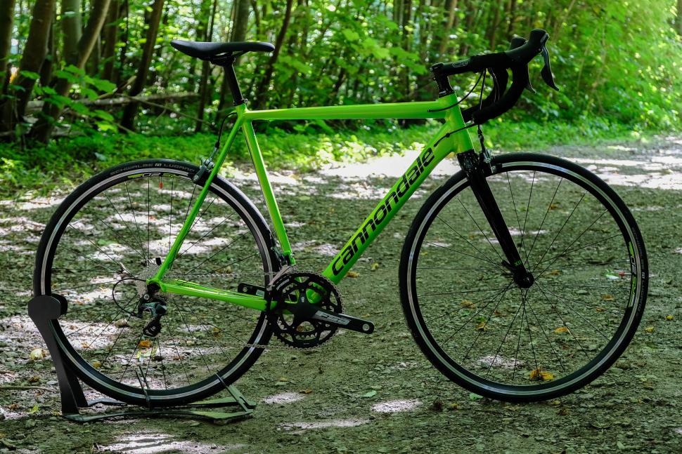 Cannondale 2018 Caad12.jpg