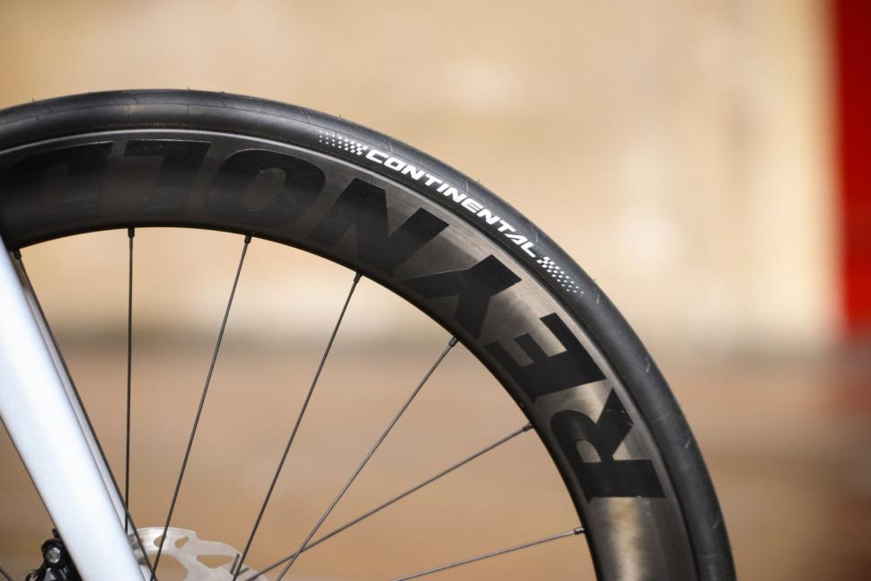 Canyon Aeroad CF SL 7.0 - rim.jpg