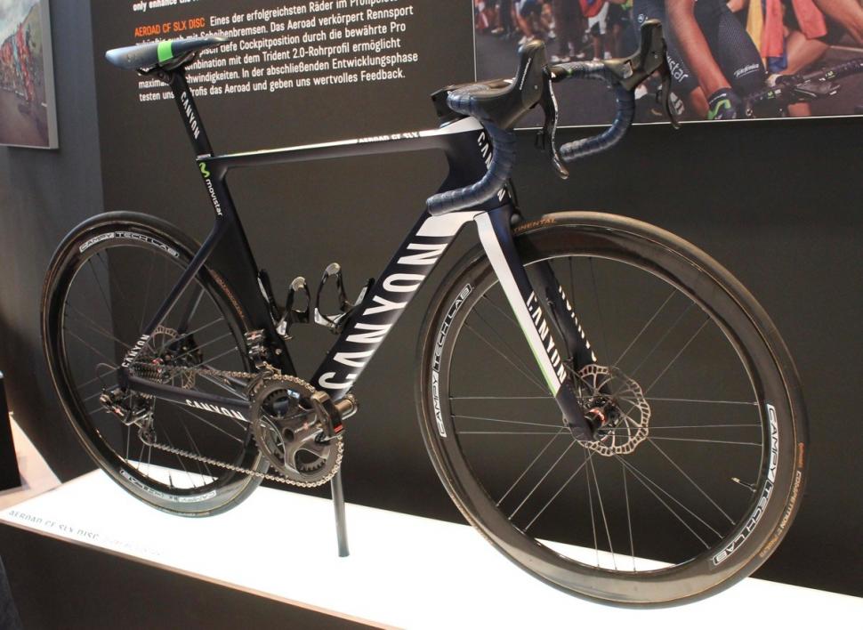 Canyon Aeroad CF SLX Disc - 1.jpg