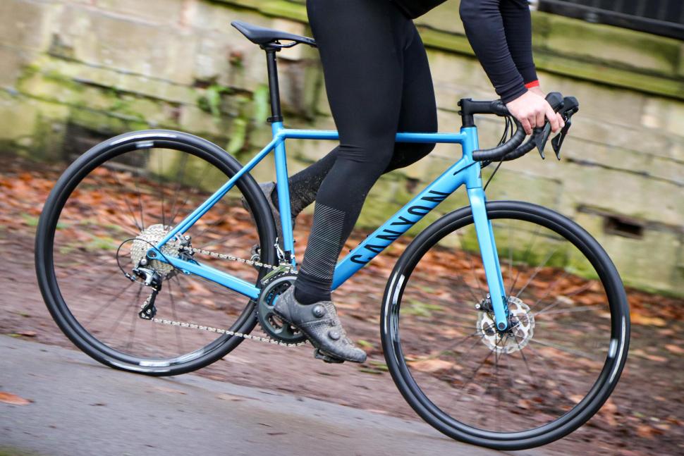 Canyon Endurace AL Disc 6.0 - riding 4.jpg