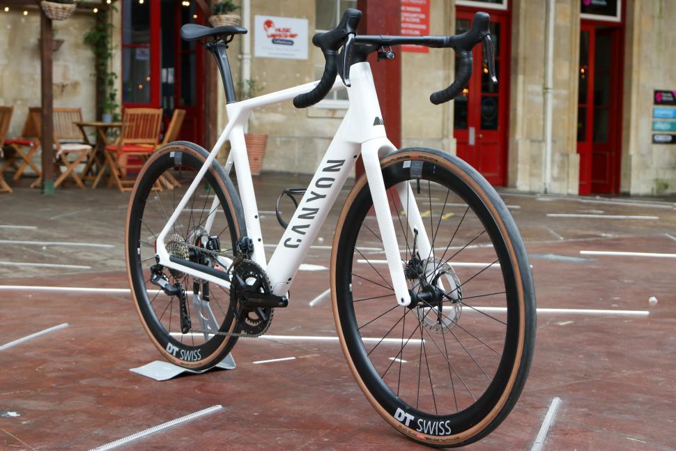 Canyon Endurace ON Fly CF 8 - bike profile 1