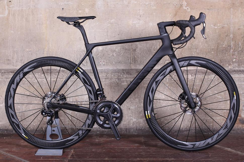 Canyon ULTIMATE CF SLX DISC 8.0 DI2.jpg