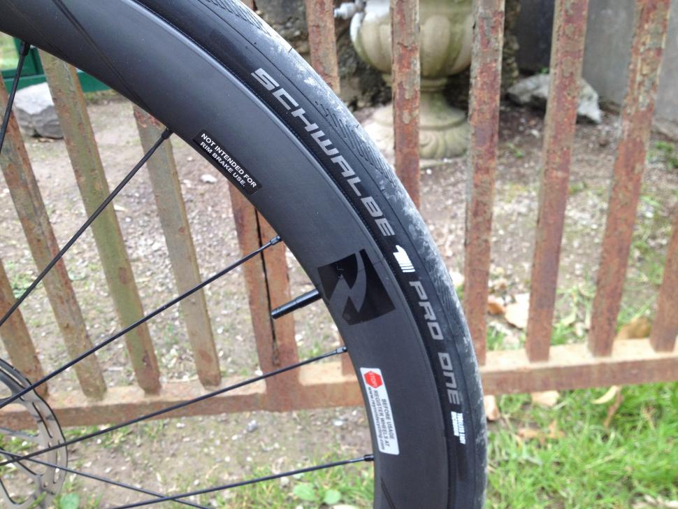 Canyon Ultimate WMN CF SLX_14.jpg