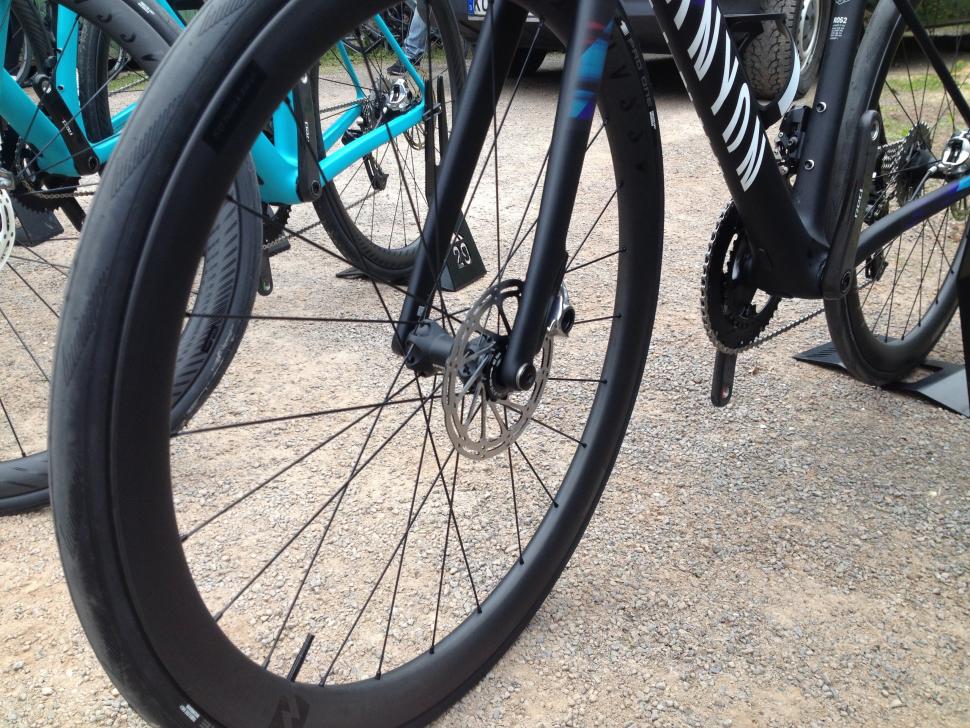 Canyon Ultimate WMN CF SLX_8.jpg