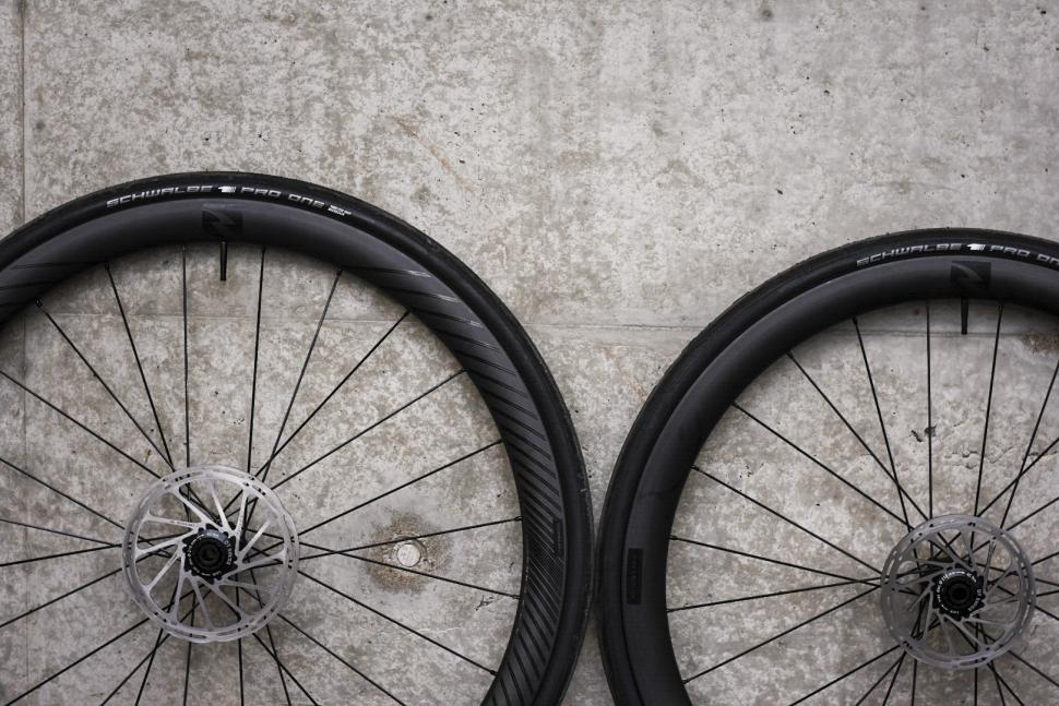 Canyon WMN_650B_700C_Comparison.jpg