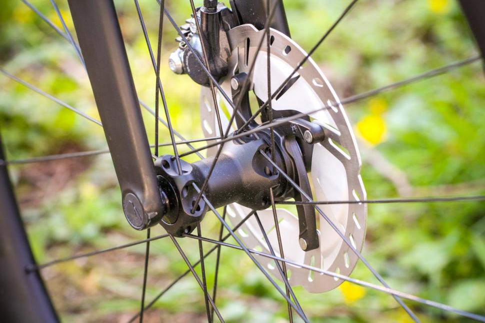 canyon_grail_cf_sl_8.0_sl_-_front_hub.jpg