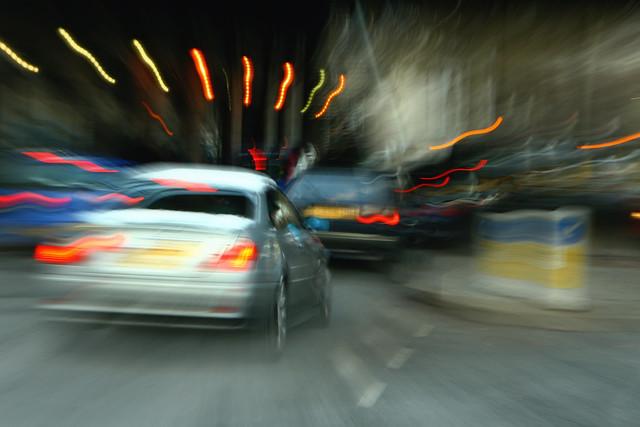 Cars in London (licensed CC BY SA 2.0 on Flickr by Pettras Gagilas)
