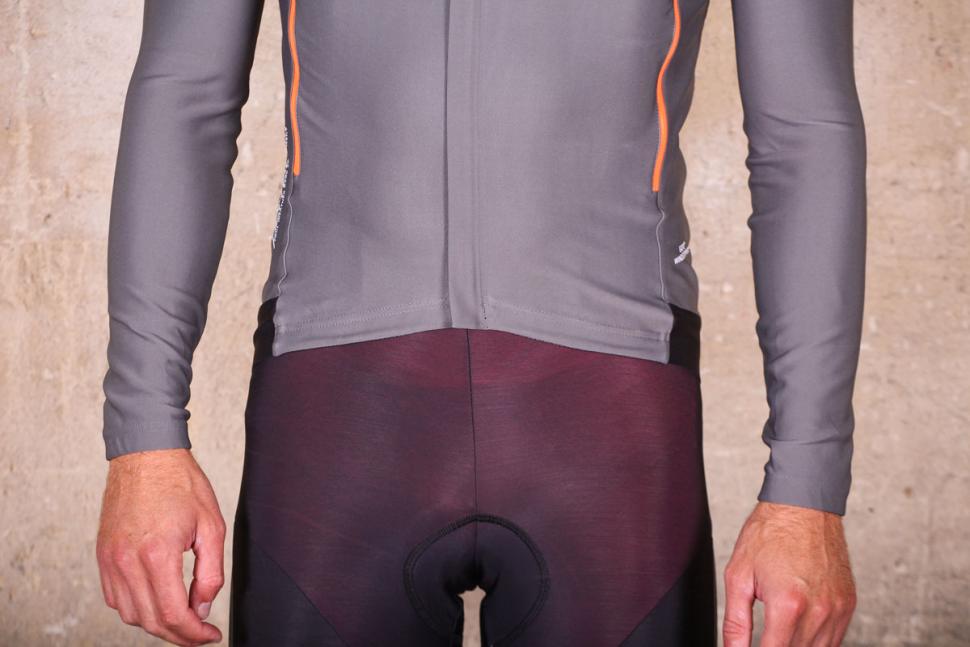 Castelli Perfetto long sleeve jersey - hem.jpg