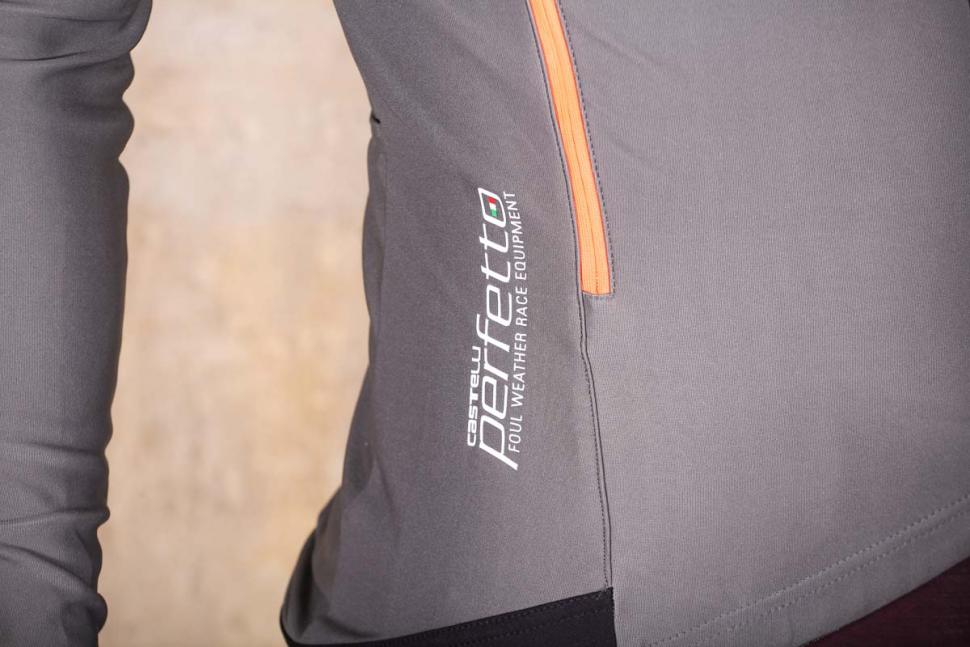 Castelli Perfetto long sleeve jersey - side logo.jpg