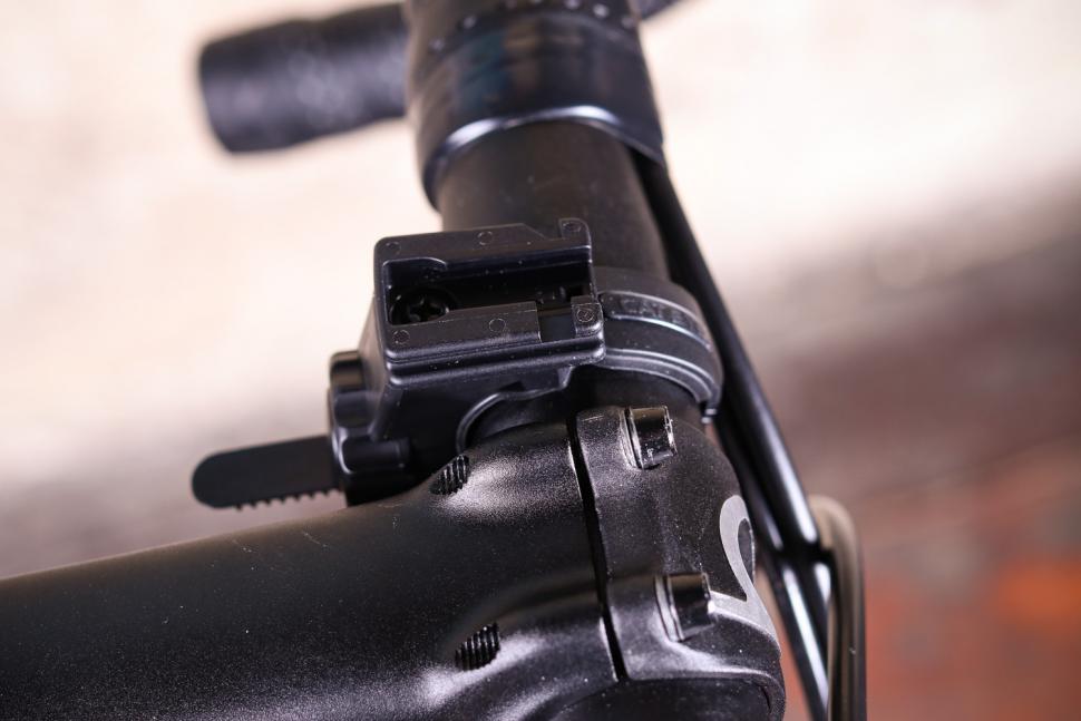CatEye AMPP 800 - mount.jpg
