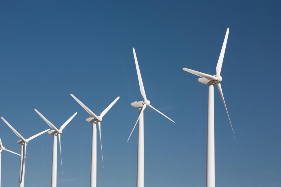 WInd Power (CC BY 2.0 reynermedia|Flickr)