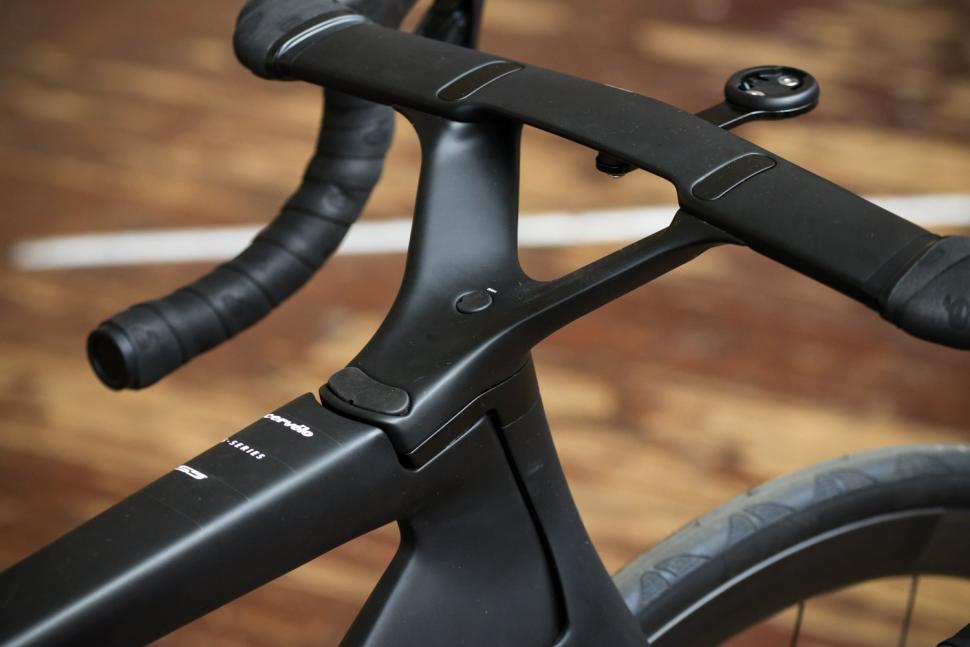 Cervelo S5 UItegra Di2 - stem.jpg