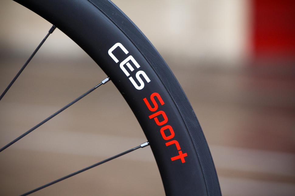 CES Sport RC50 Clincher Wheelset - rim detail 2.jpg