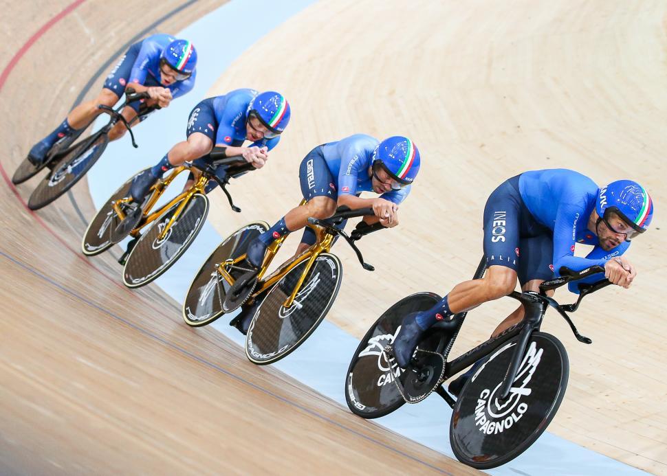 Filippo Ganna, Francesco Lamon, Jonathan Milan, Simone Consonni of Italy during the Team Pursuit, 2023 UCI Cycling World Championships (Charlie Forgham-Bailey/SWpix.com)
