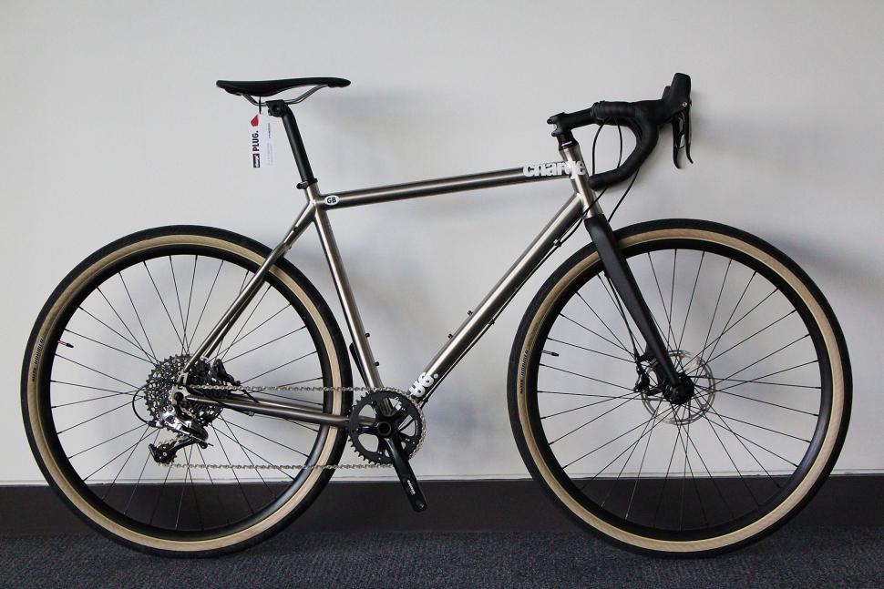 Charge Plug 5 - full bike.jpg