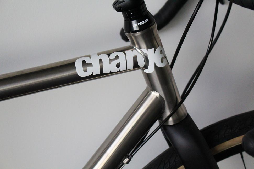Charge Plug 5 - head tube.jpg
