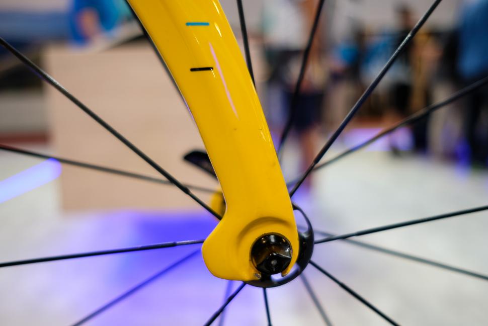 Chris Froome yellow Dogma F10-14.jpg