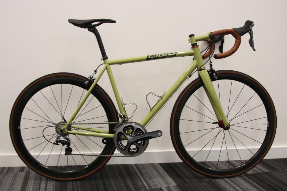 Cielo road racer - 1.jpg