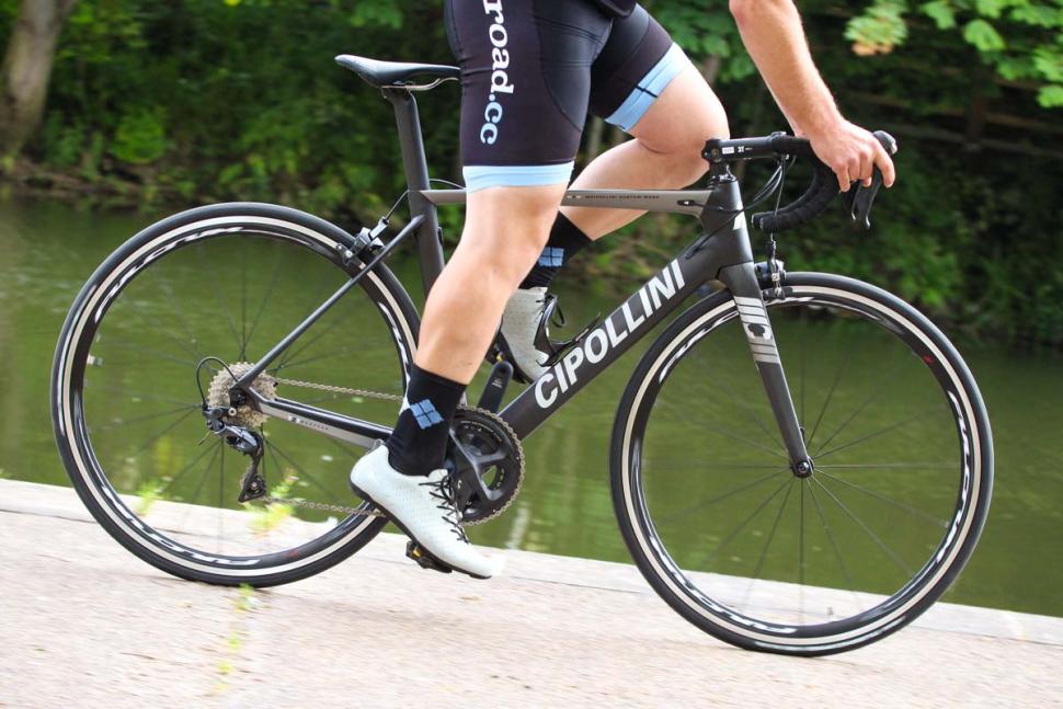 cipollini_mcm_-_riding_1.jpg