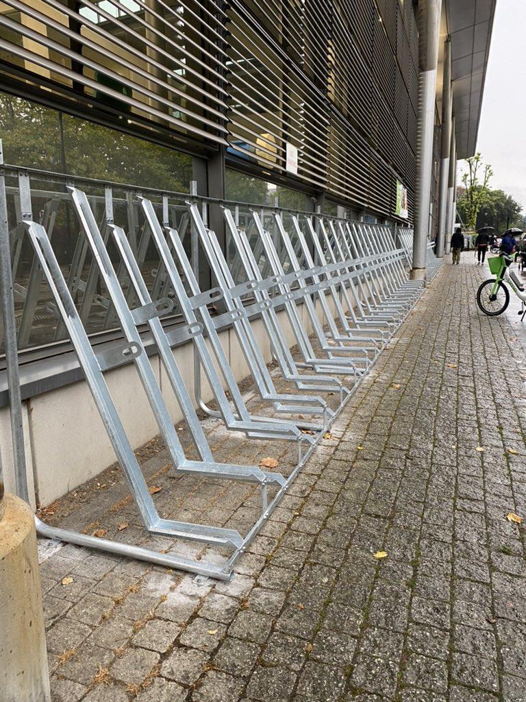 Clissold Leisure Centre new bike stands, Stoke Newington (Hackney Bike Fit)