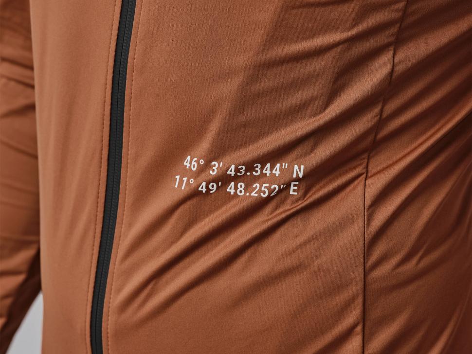 2022 Campagnolo Croce D'Aune Winter Collection Male and Female coordinates