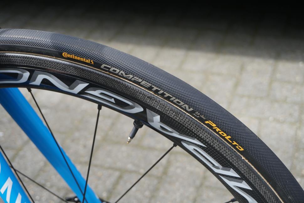 continental pro ltd tyre2.JPG