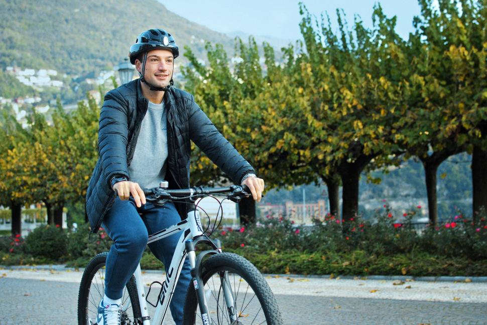 VitusX1 Smart Helmet