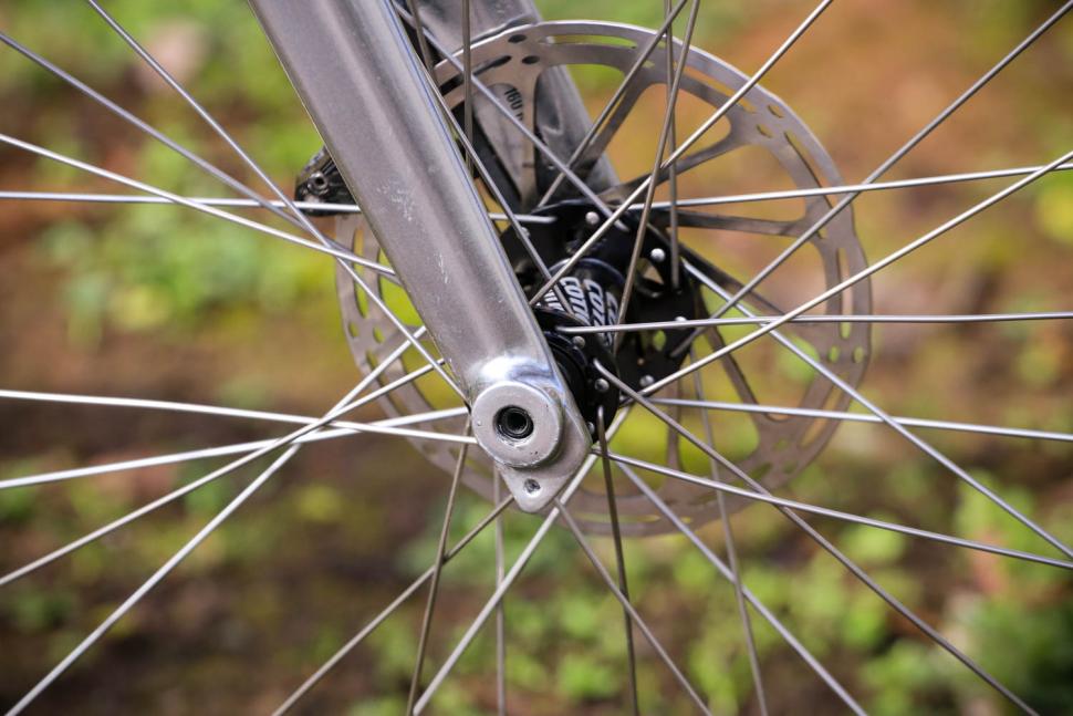 Cotic Escapade - fork detail.jpg