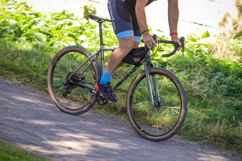 Cotic Escapade - riding 3.jpg