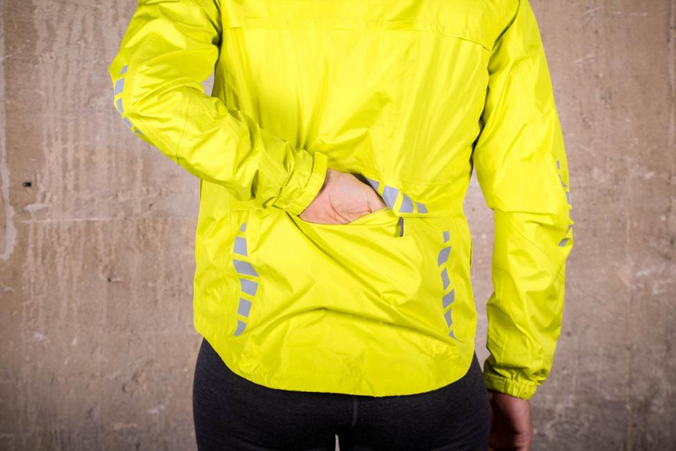 Crane Cycling Rain Jacket - pocket.jpg