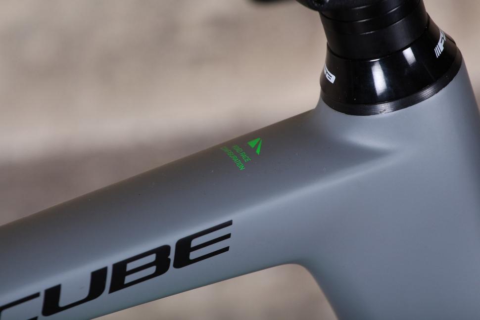 Cube Attain GTC Pro Disc - frame detail.jpg