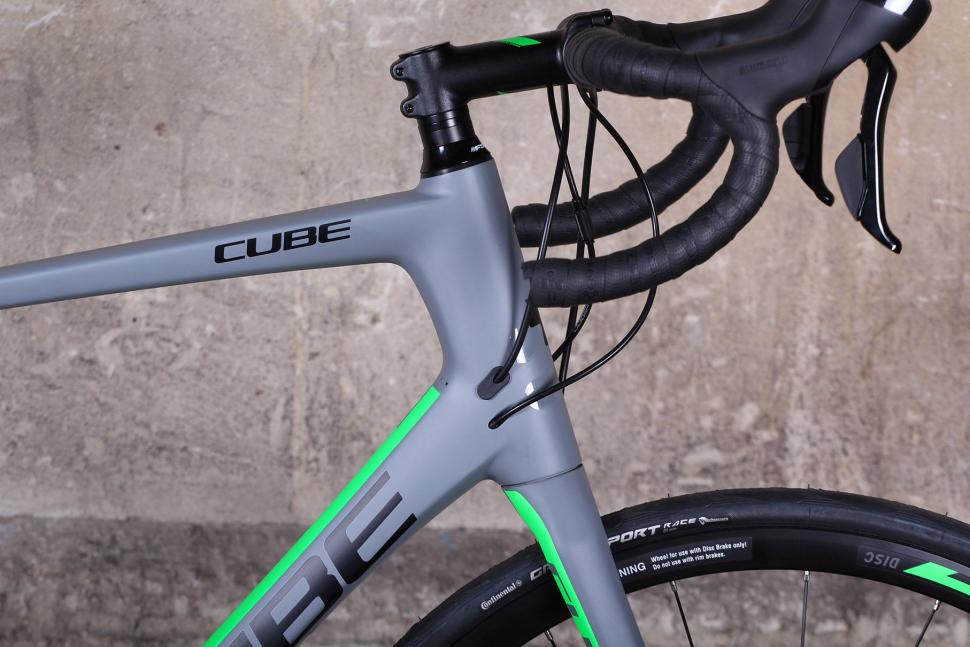 Cube Attain GTC Pro Disc - head tube.jpg