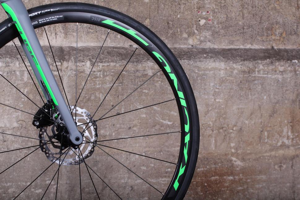 Cube Attain GTC Pro Disc - rim.jpg