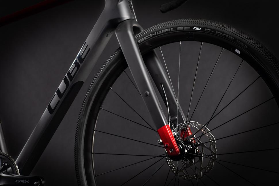 Cube Nuroad C62 Front End-2