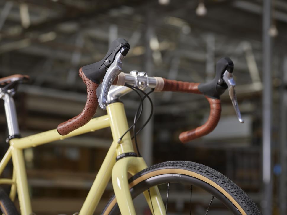 CUES Polished Silver Brake Levers