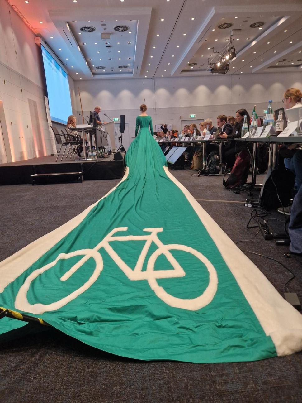 Cycle lane dress at Berlin cycling conference