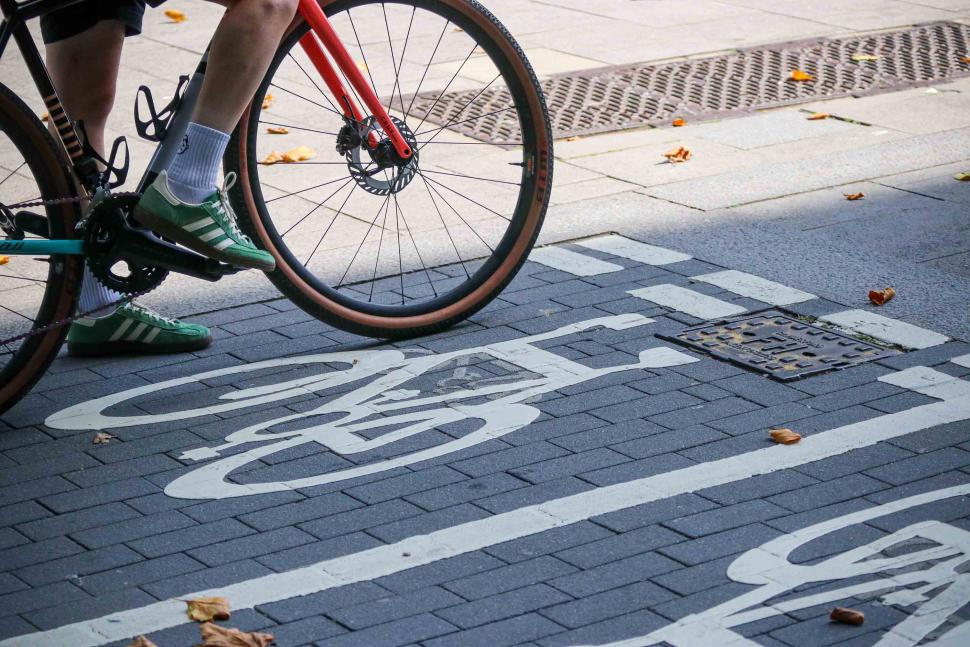 Cycle lane give way markings.jpg