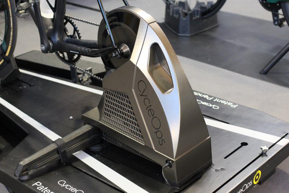cycleops_h2_eurobike_show_2018-7.jpg