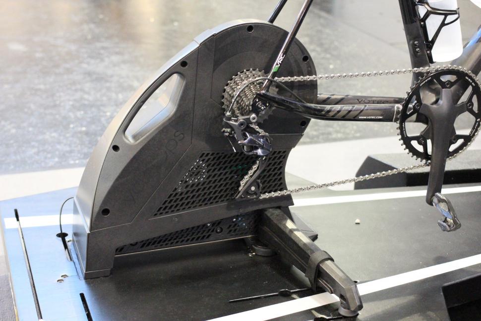 cycleops_h2_eurobike_show_2018-8.jpg