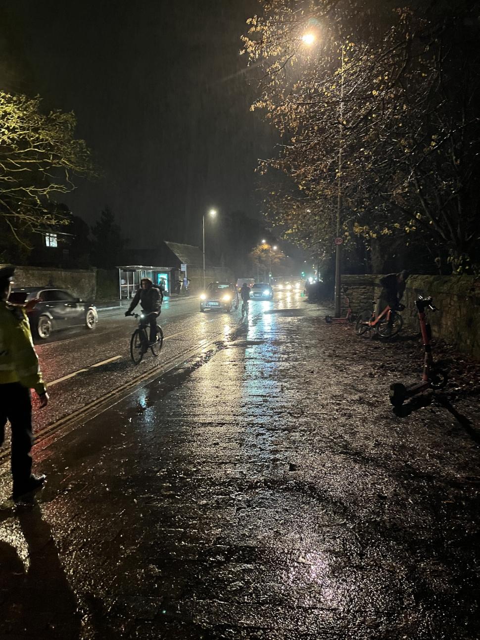 Cyclists riding in the dark (Oxfordshire Fire and Rescue Service on Facebook)