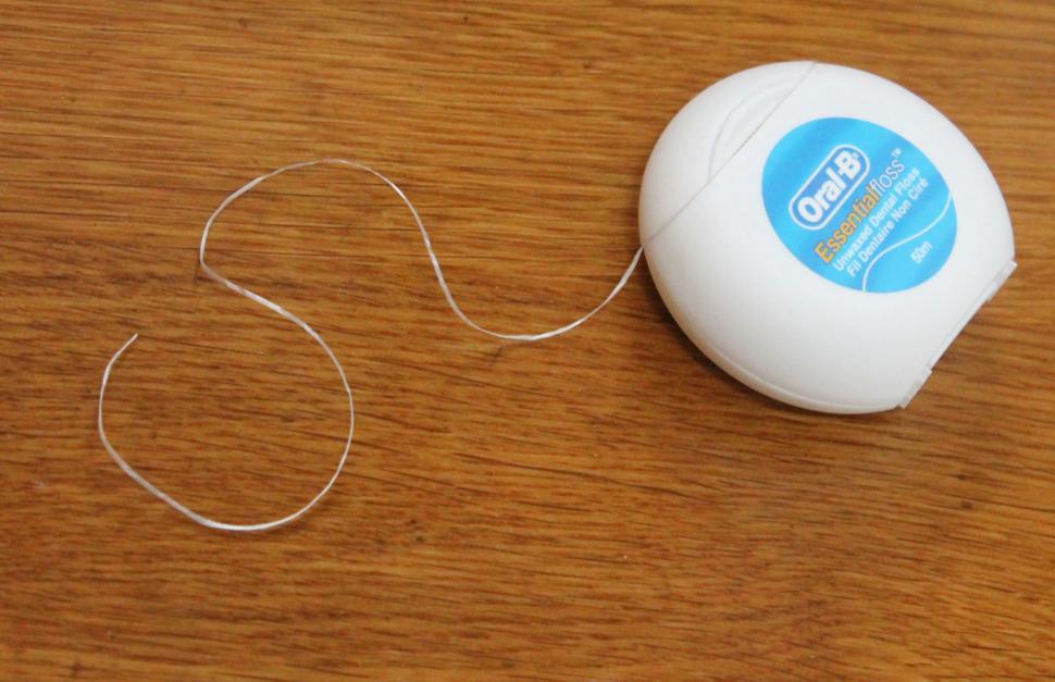 Dental floss - 1.jpeg