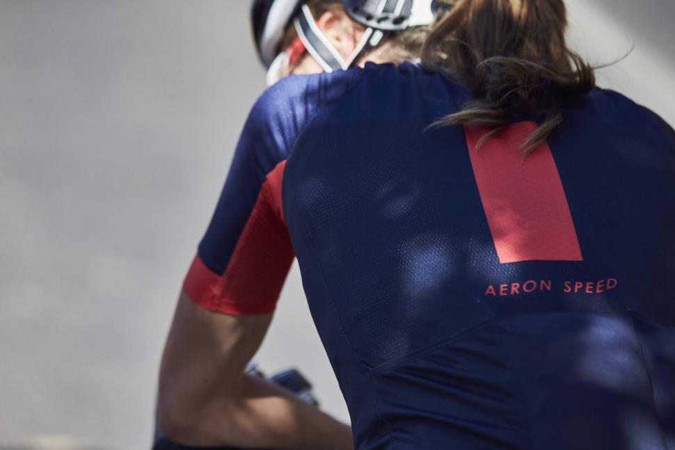 dhb aeron ss1746.jpg