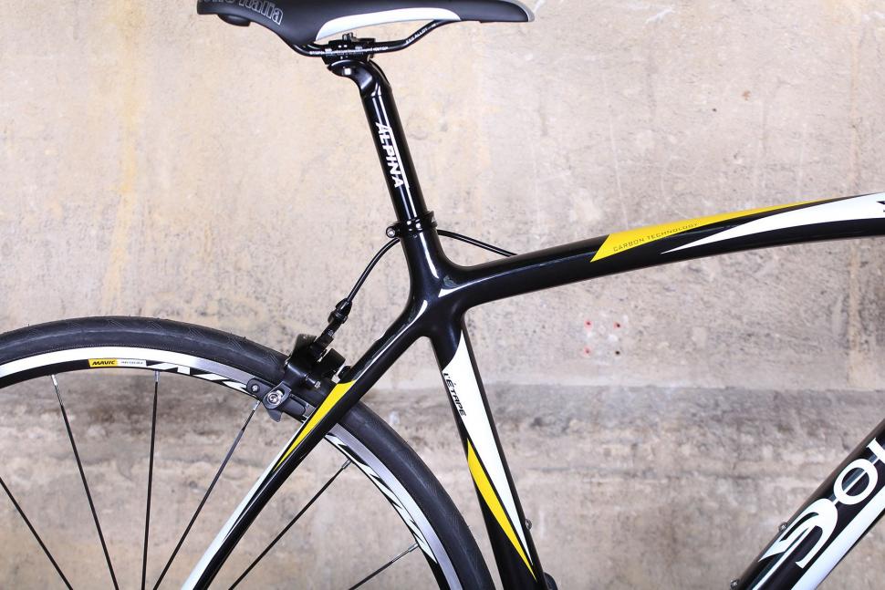 Dolan L Etape - seat tube junction.jpg