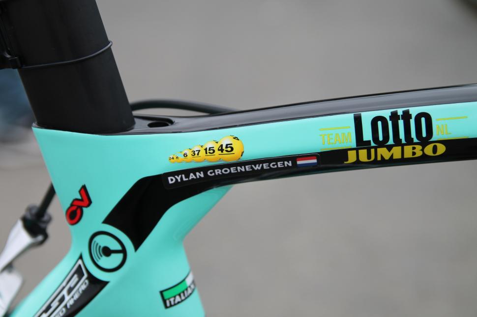 dylan groenewegen bianchi oltre xr4 7.JPG