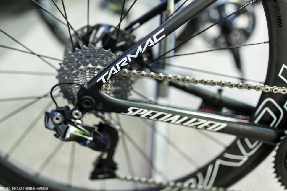 elia_viviani_specialized_tarmac_giro4.jpg