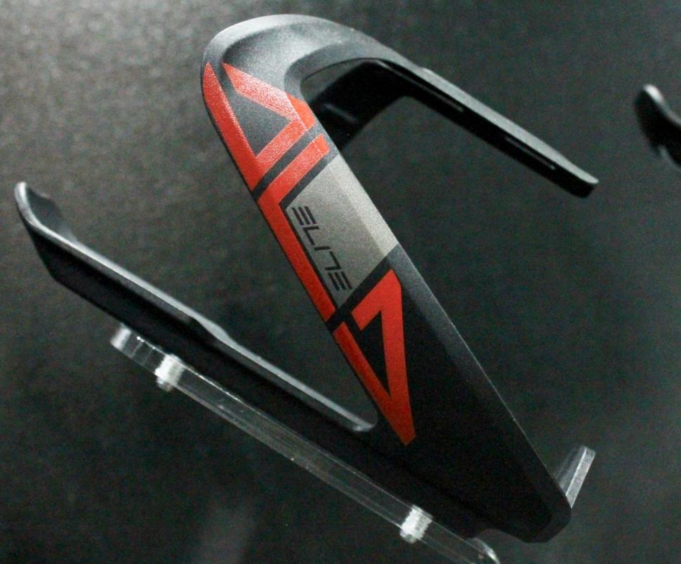 Elite Ala bottle cage - 1.jpg